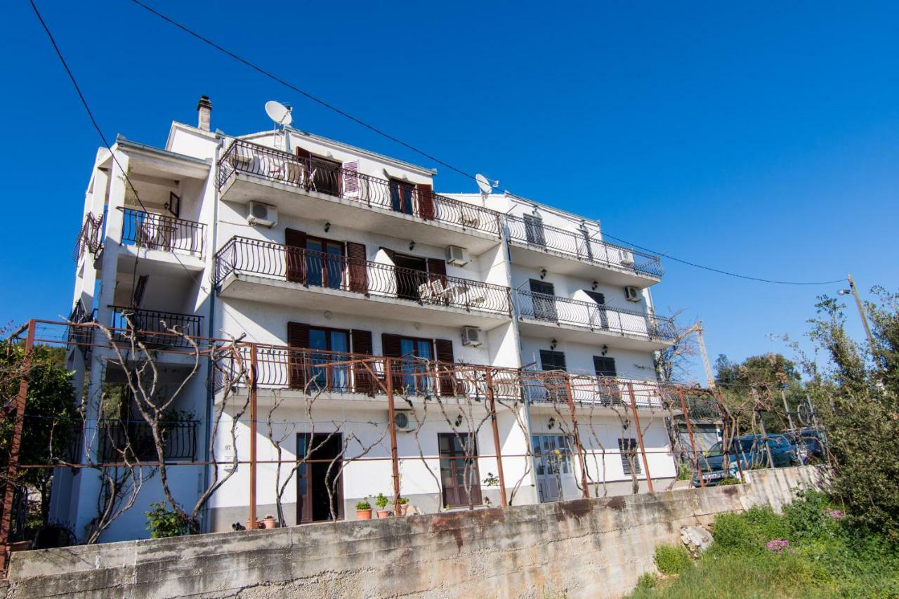 Apartments Jozic Seget Vranjica Εξωτερικό φωτογραφία