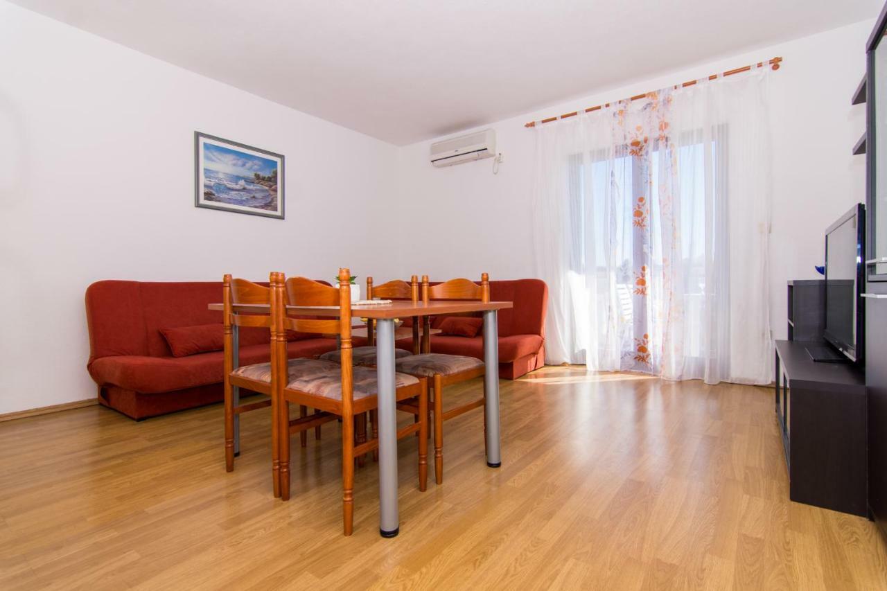 Apartments Jozic Seget Vranjica Εξωτερικό φωτογραφία