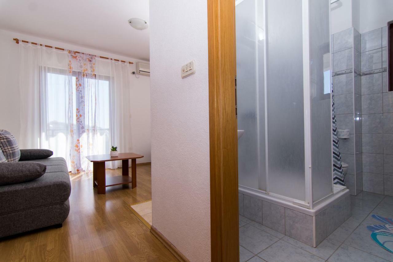 Apartments Jozic Seget Vranjica Εξωτερικό φωτογραφία