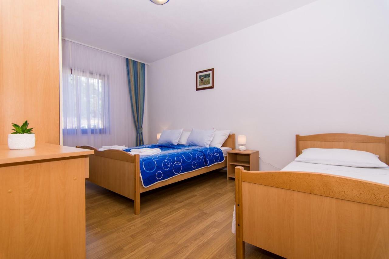 Apartments Jozic Seget Vranjica Εξωτερικό φωτογραφία